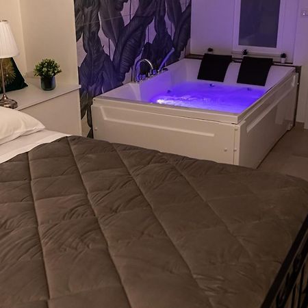 Apartamento Dimora Di Donna Monopoli Exterior foto