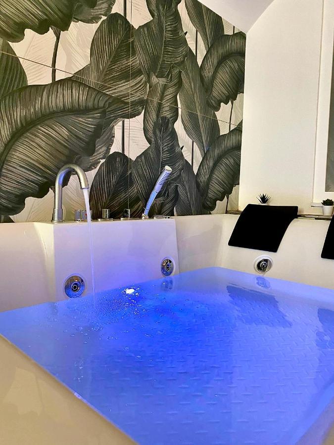 Apartamento Dimora Di Donna Monopoli Exterior foto