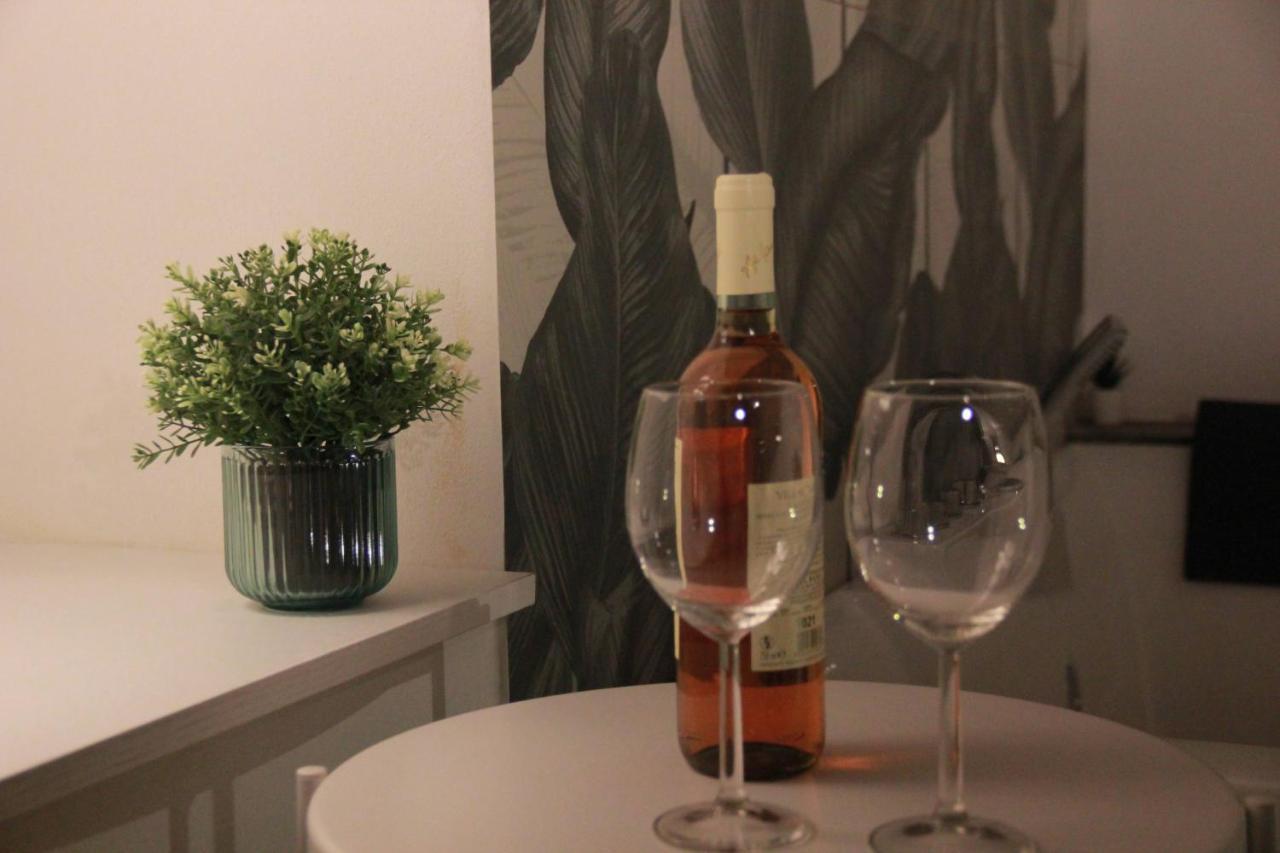 Apartamento Dimora Di Donna Monopoli Exterior foto